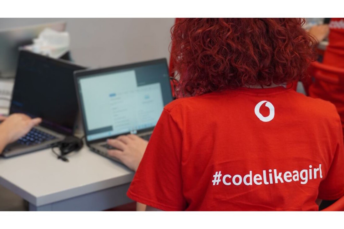 Ολοκληρώθηκε για 8η χρονιά το πρόγραμμα Code Like a Girl της Vodafone